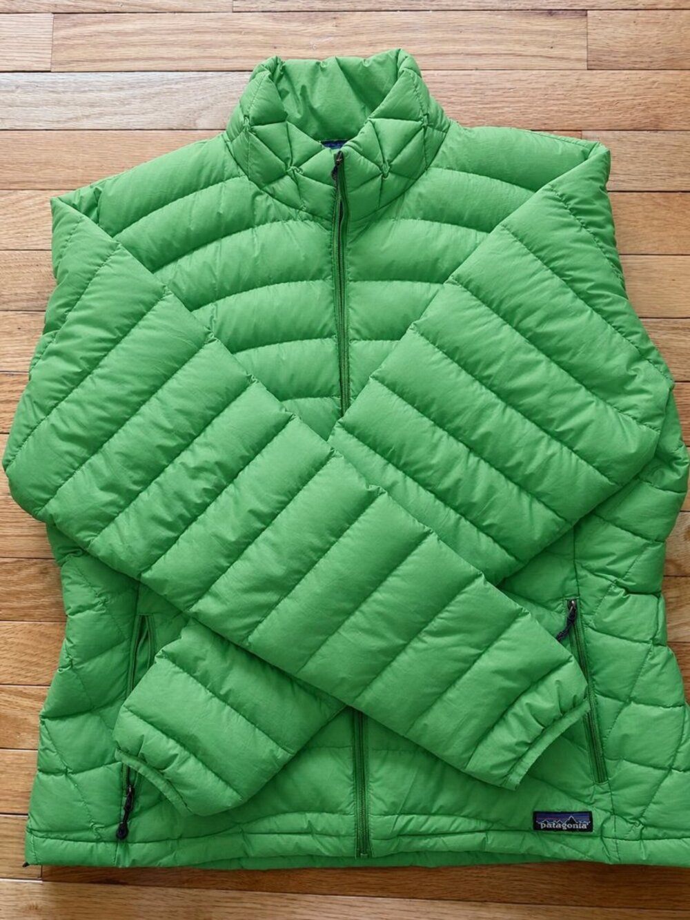 Women's XL Patagonia Down Sweater™ Jacket - Picture 3 of 4